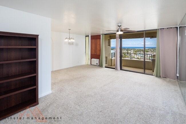 Building Photo - 6750 Hawaii Kai Dr