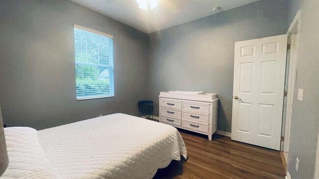 Foto del edificio - 8808 Abbey Leaf Ln