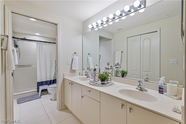 Building Photo - 7823 Regal Heron Cir