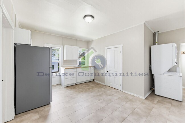 Foto del edificio - 934 Hovey St SW