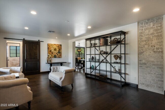 Foto del edificio - 6630 S 32nd St