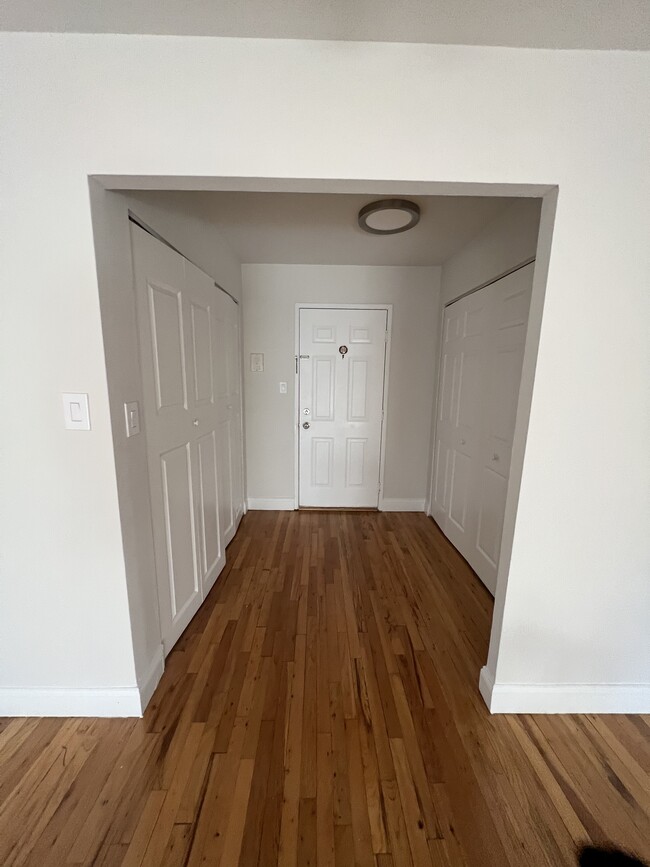 Foto del edificio - 304 Oak St