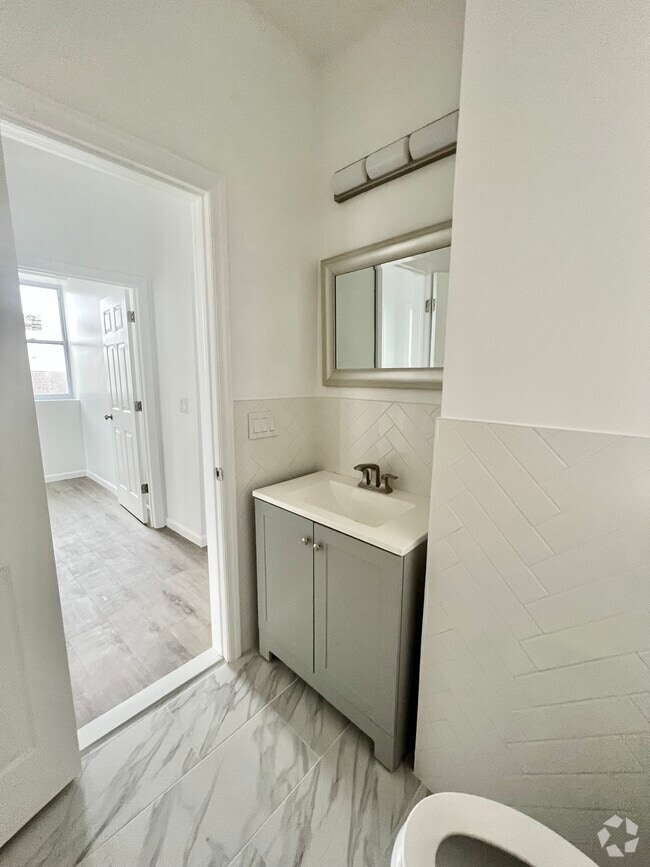 Apartments For Rent in Garfield NJ with High Ceilings 1 Rentals