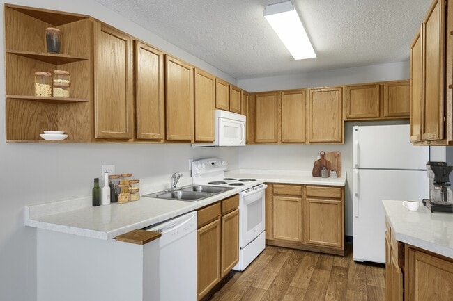 Building Photo - Medicine Lake Apartments
