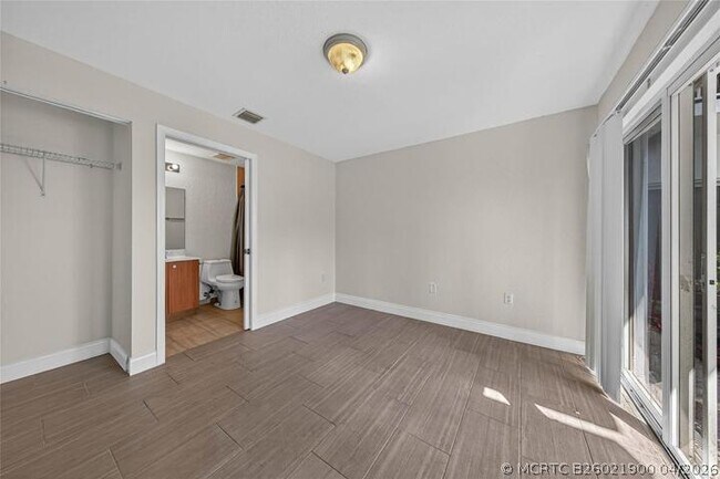 Foto del edificio - 2725 NE 8th Ave