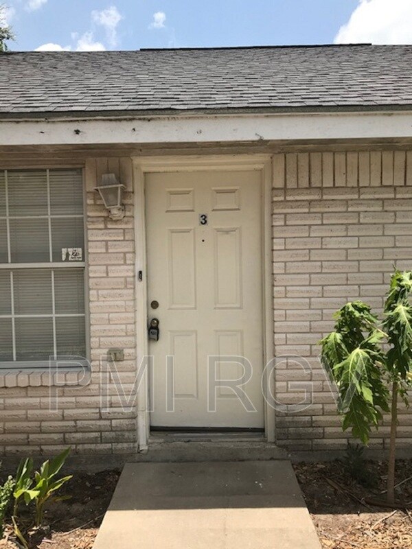 Foto del edificio - 700 Sandpiper Ave