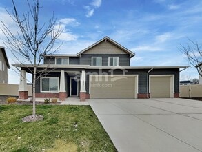 Building Photo - 898 N Garnet Creek Ave