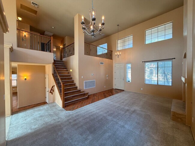 Foto del edificio - Large 4Bdm 3Ba Avondale Home with a Loft + Pool  and 3 Car Garage