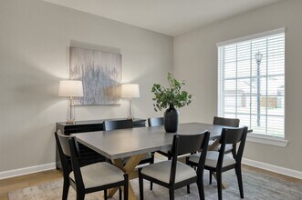 Building Photo - 23110 Dadi Orchid Dr