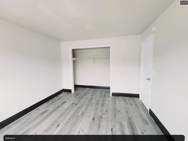 Closet bed 1 - 2162 W Brownwood Ave