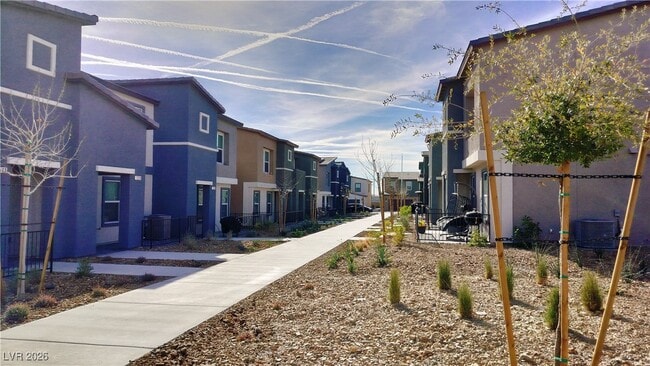 Foto del edificio - 7355 Raimee Brk St