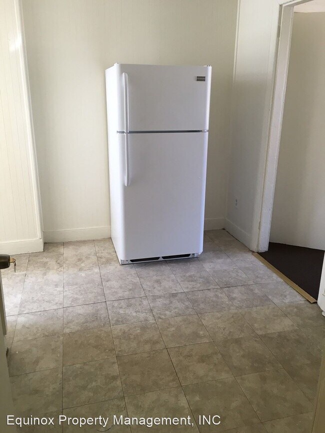 Building Photo - 136 Bushkill St