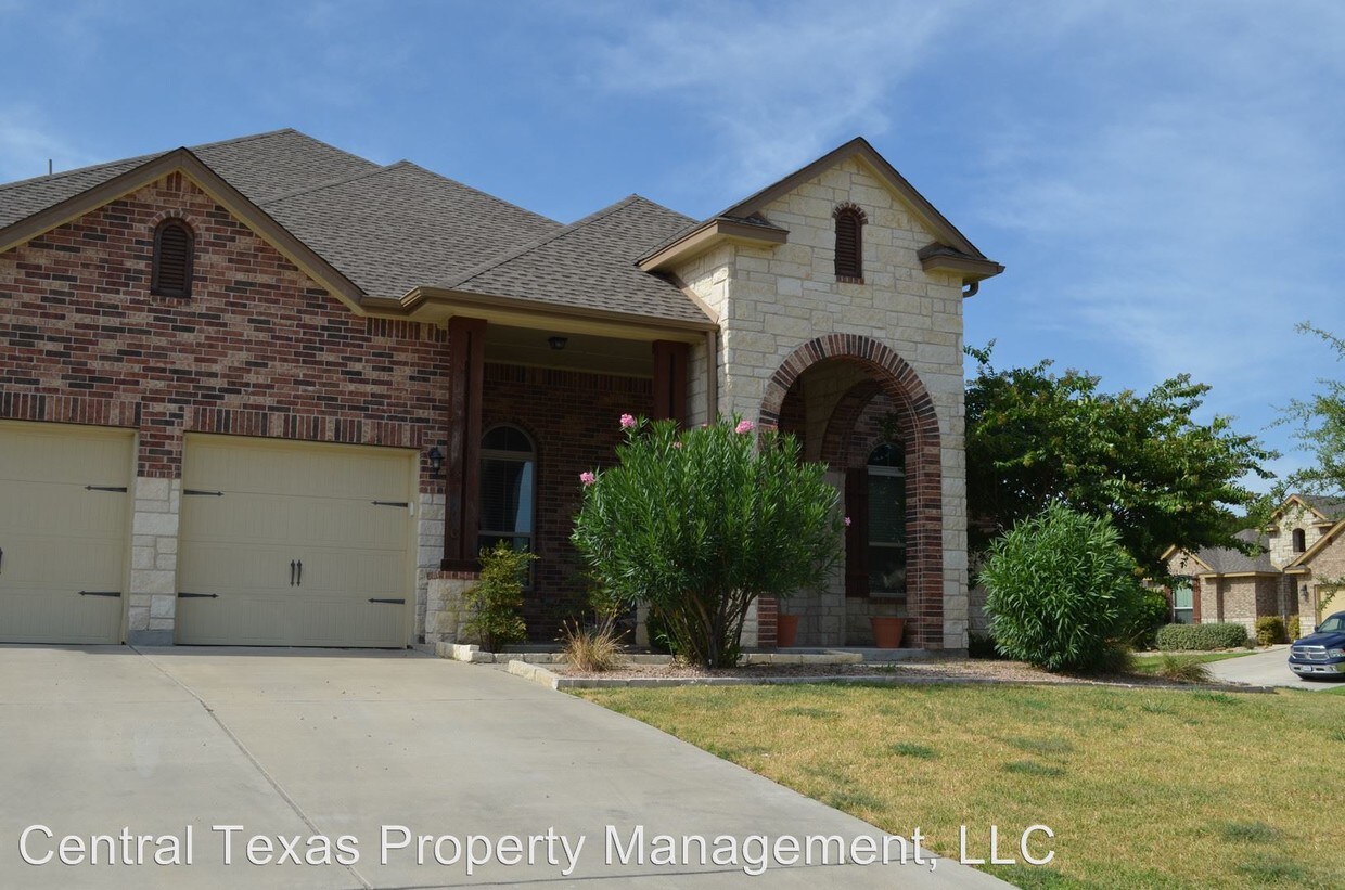 Primary Photo - 4 br, 2.5 bath House - 3901 Deer Ridge