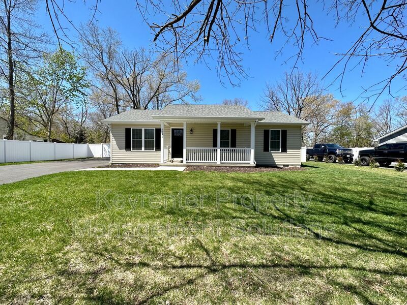 Primary Photo - 2991 Lyndhurst Rd