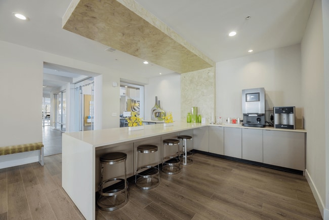 Foto del edificio - Maple District Lofts