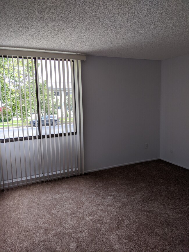 Bedroom 1 - 12348 Magnolia Blvd
