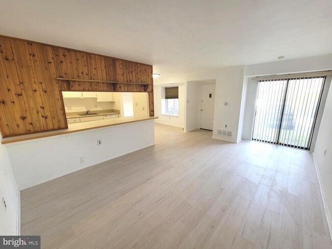 Foto del edificio - 1005 Timber Creek Rd