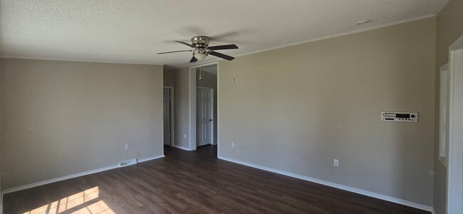 Building Photo - 13074 Western Mill Rd