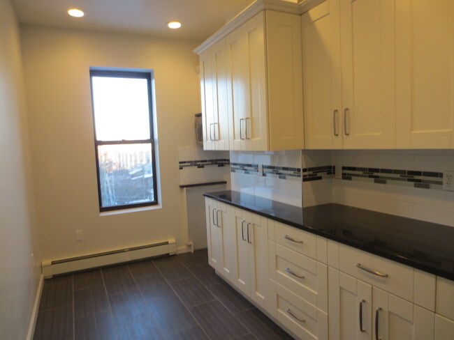 Building Photo - 6609 Fresh Pond Rd