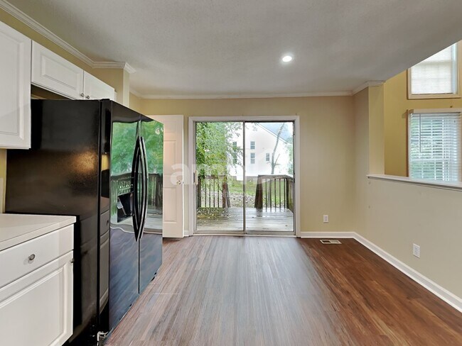 Foto del edificio - 5220 Turf Grass Ct