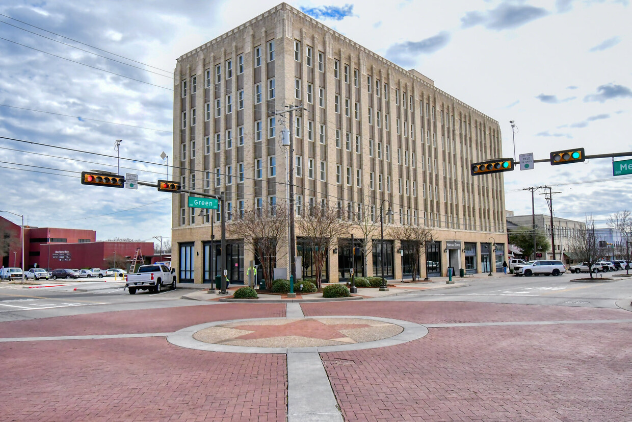 Primary Photo - Heritage Tower Senior Apartments