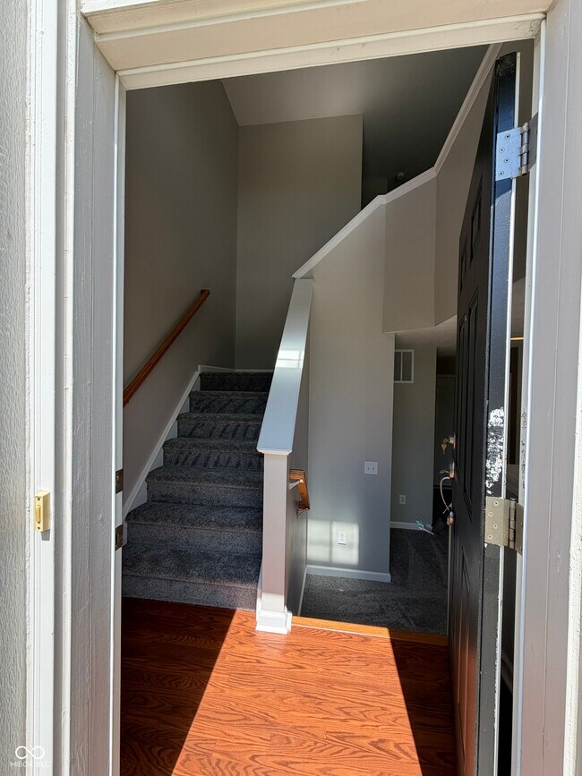 Foto del edificio - 6316 Central Boulevard