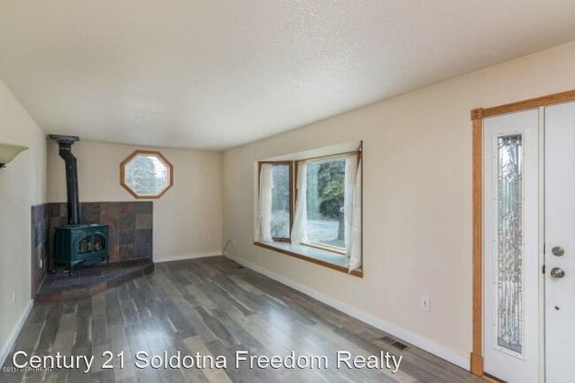 Building Photo - 5 br, 2 bath House - 35818 Tara Circle