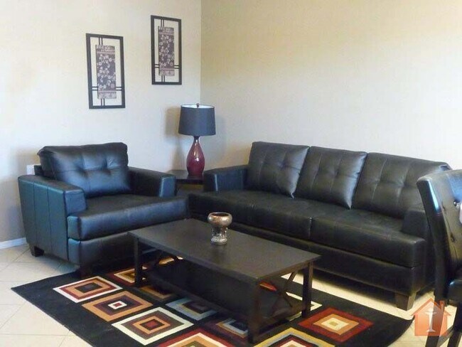 Building Photo - Pinon Bluffs Executive Suite Fully Furnished