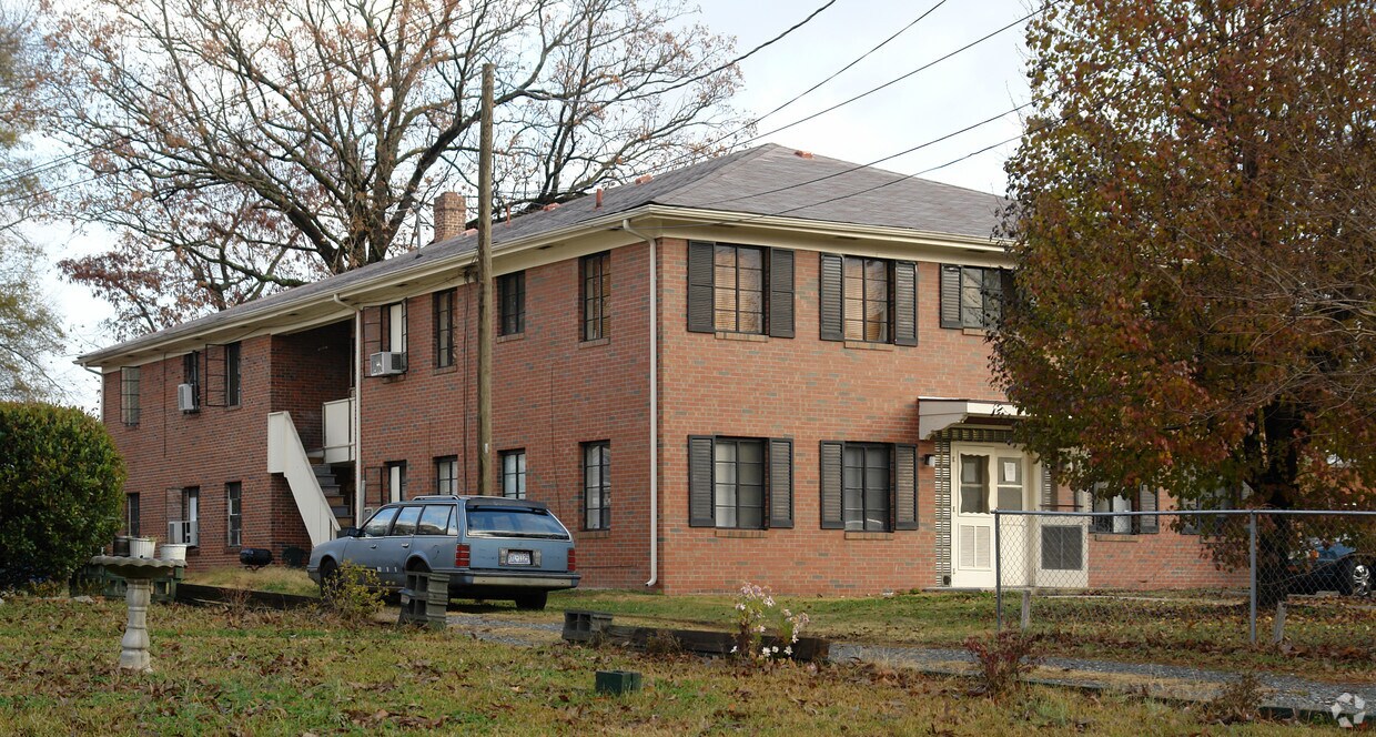 Foto del edificio - 205 E Maynard Ave