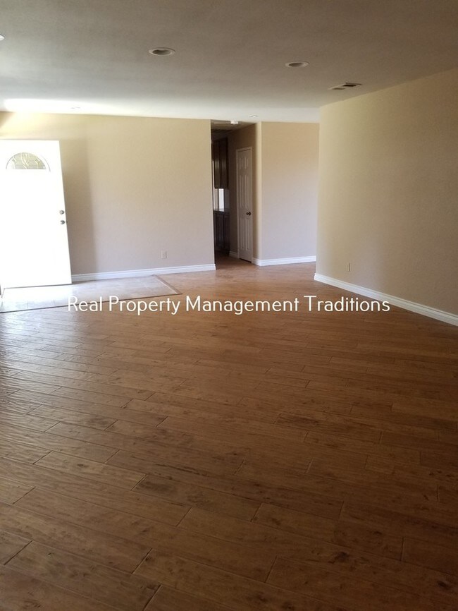 Building Photo - Large Ranch Style house with Horse Facilities