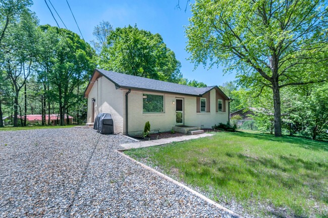 Building Photo - 7311 Birch Bark Dr