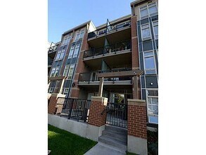 Building Photo - 323-320 20 Ave SW