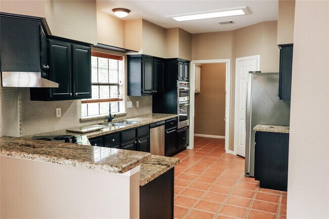 Foto del edificio - 1015 Valley Acres Rd