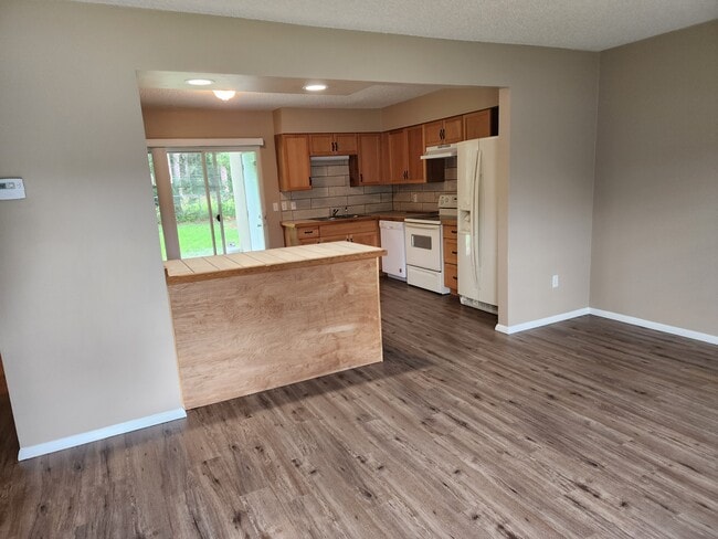 Foto del edificio - 3271 S Alabama Ave