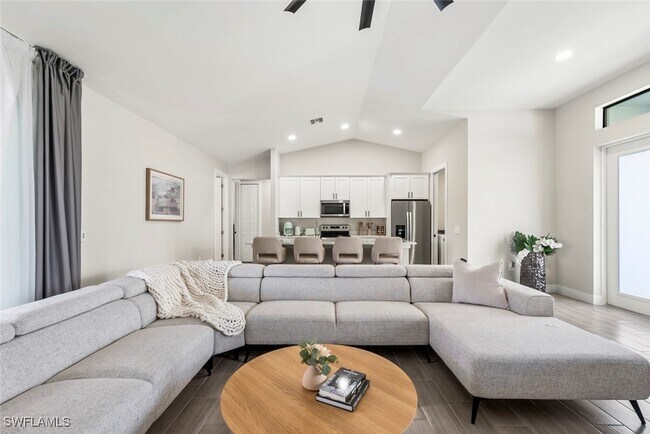 Foto del edificio - 4600 Key Largo Ln