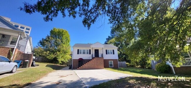 Building Photo - 7 Ratcale Ln