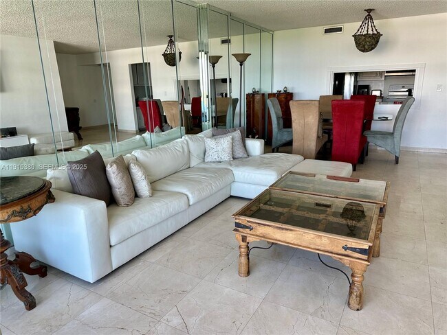 Foto del edificio - 199 Ocean Ln Dr