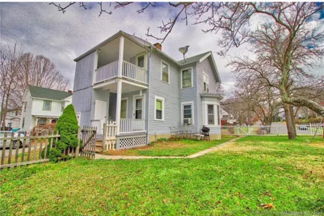 Building Photo - 751 Cooke St