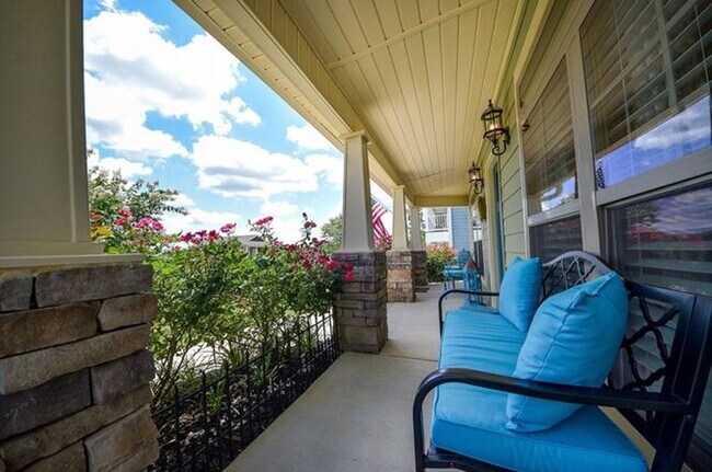 Foto del edificio - 3 Bedroom Beautiful Cleveland Home!