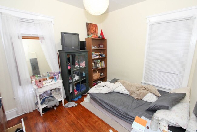 Foto del edificio - 129 Victoria Pl