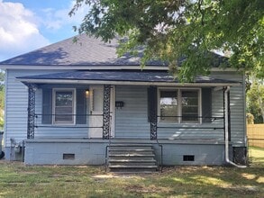 Building Photo - 391 Wesley St