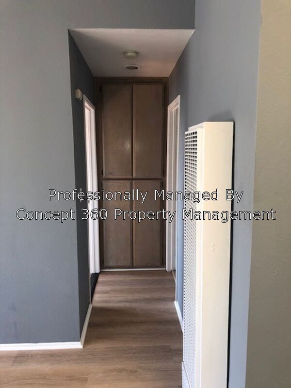 Foto del edificio - 920 W Crestwood Ave