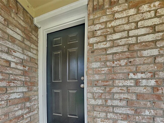 Building Photo - 23238 Briarcreek Blvd