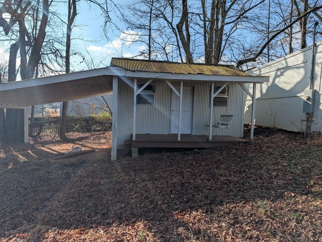 Photo - 4747 Piney Grove Rd House