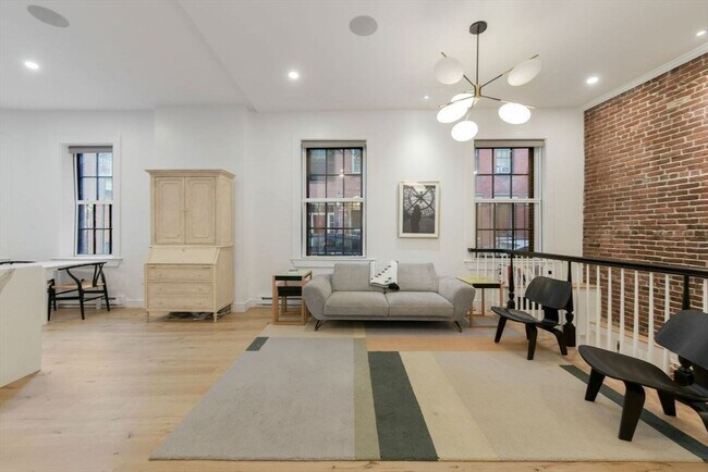 Foto del edificio - 93 Revere St
