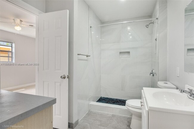 Foto del edificio - 19225 NW 23rd Ave