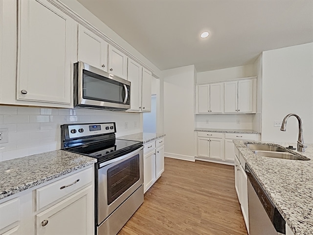 Building Photo - 5084 Trailwater Dr