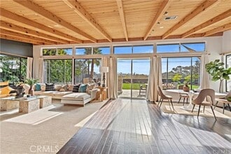 Building Photo - 1003 Grove Pl