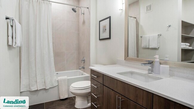 Foto del edificio - 4811 Woodrow Ave