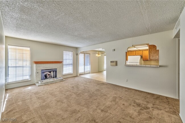 Building Photo - 1751 E Reno Ave